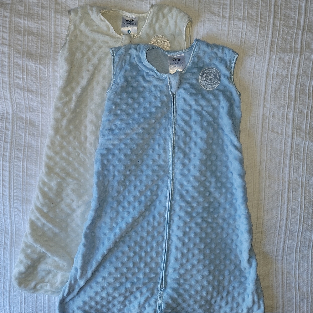 HALO Sleepsack Plushy Dot Velboa Wearable Blanket (medium, 6-12M)